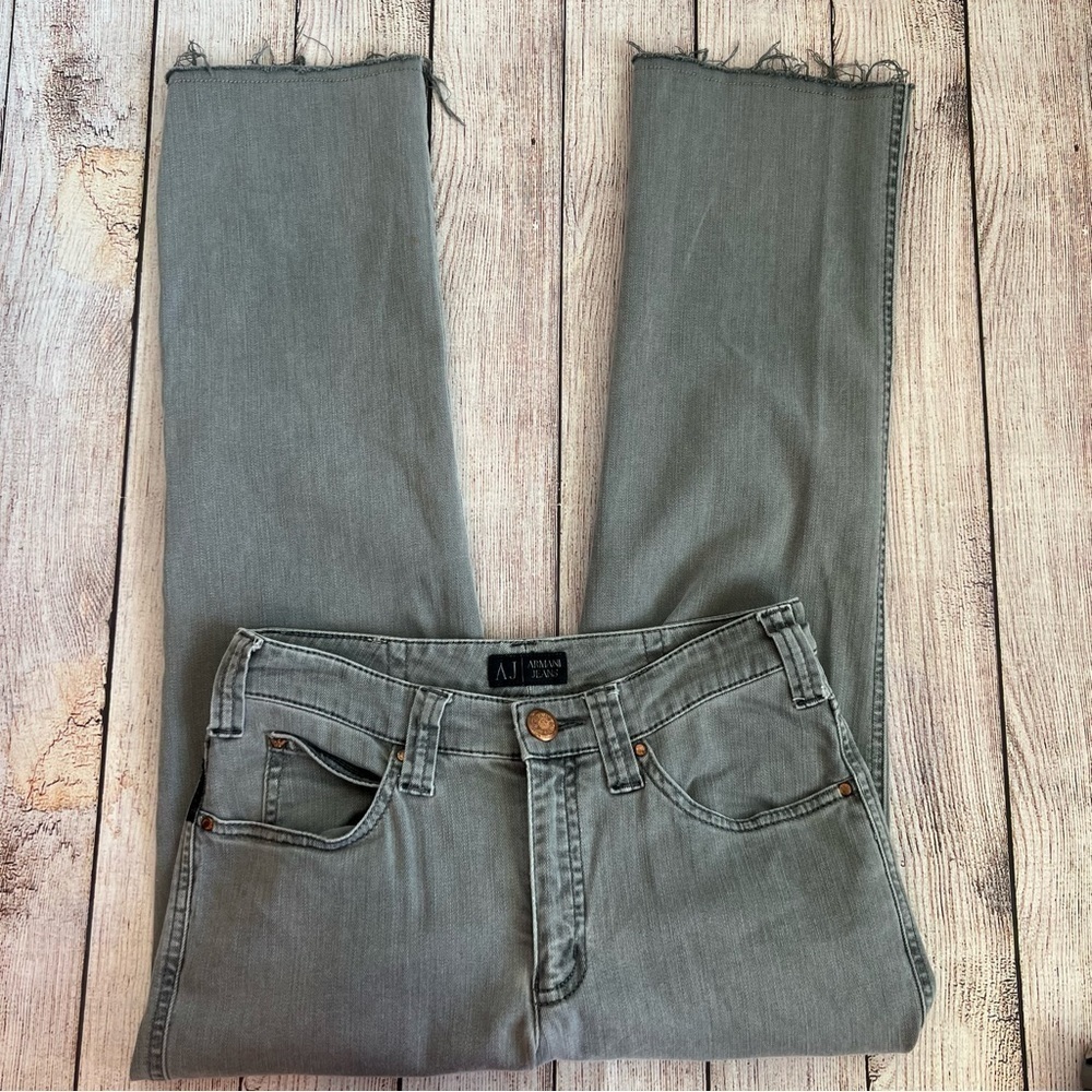 AJ Armani Jeans Gray Cropped 27